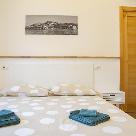 Finestra Sul Borgo Apartment Trevignano Romano Bagian luar foto